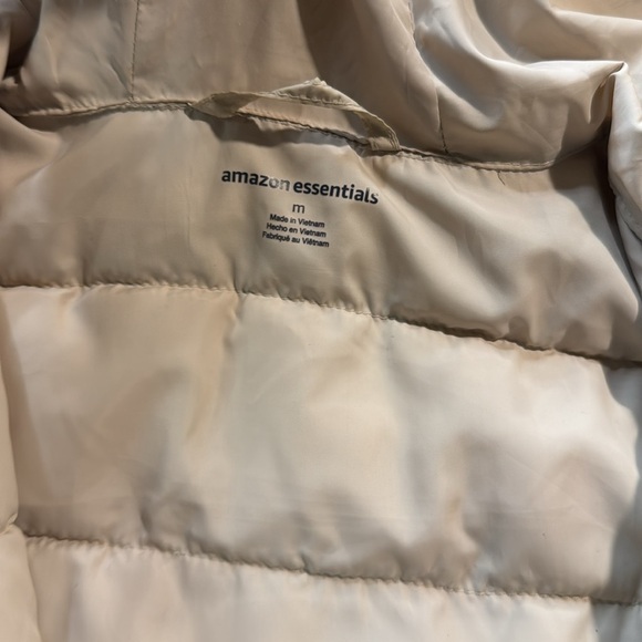 AMAZON ESSENTIALS Stone/Cream Lightweight Water-Resistant Hooded Puffer Coat MED - Picture 7 of 11